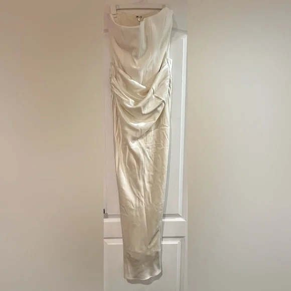 House of CB Persephone Ivory Strapless Corset Dress - sanvalentin.cl